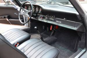 Immagine 25/31 di Porsche 911 2.2 S (1971)