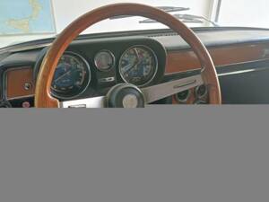 Image 3/5 of Alfa Romeo Giulia Nuova Super 1300 (1975)