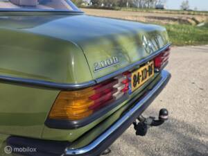 Imagen 10/50 de Mercedes-Benz 200 D (1982)