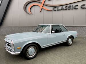 Image 2/36 of Mercedes-Benz 280 SL (1969)