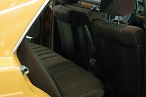 Bild 37/50 von Mercedes-Benz 280 SE (1981)