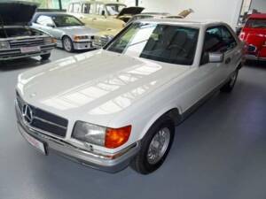Image 5/36 de Mercedes-Benz 500 SEC (1984)