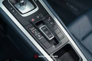 Image 22/24 of Porsche 911 Carrera (2012)