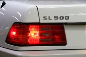 Image 25/27 of Mercedes-Benz SL 500 (1993)