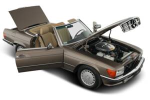 Image 19/48 de Mercedes-Benz 560 SL (1989)