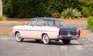 Image 3/50 of Vauxhall Cresta (1958)