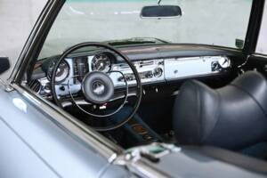 Immagine 23/40 di Mercedes-Benz 230 SL (1966)