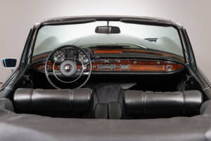 Image 25/45 of Mercedes-Benz 250 SE (1967)