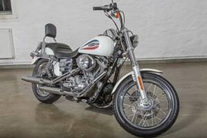 Image 2/31 of Harley-Davidson DUMMY (2005)