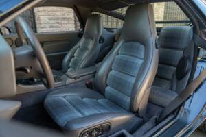 Afbeelding 49/50 van Porsche 928 GTS (1992)