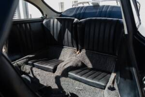 Image 33/48 of Porsche 356 C 1600 (1964)