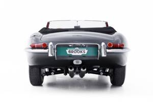 Image 12/32 of Jaguar E-Type 3.8 (1961)