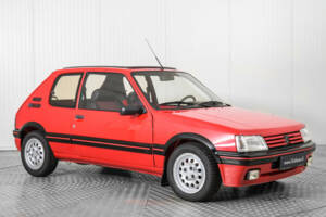 Image 5/50 de Peugeot 205 GTi 1.6 (1986)
