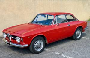 Bild 8/19 von Alfa Romeo Giulia 1300 GT Junior (1969)