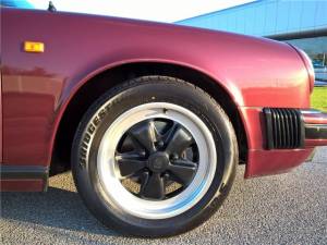Bild 12/26 von Porsche 911 Carrera 3.2 (1984)