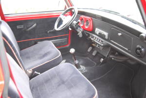 Image 32/35 of Mini 1000 (1988)