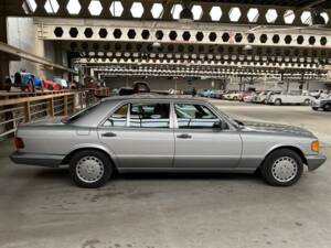 Image 33/42 of Mercedes-Benz 420 SEL (1986)