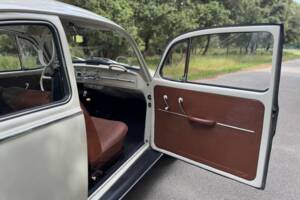 Image 22/27 of Volkswagen Beetle 1300 (1966)