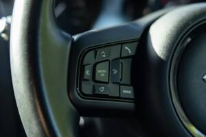 Image 17/45 of Jaguar F-Type (2016)