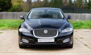Bild 6/50 von Jaguar XJ 5.0 (2011)