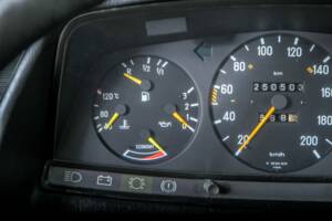 Bild 16/50 von Mercedes-Benz 230 TE (1984)