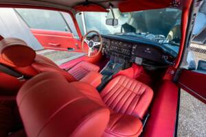 Bild 37/50 von Jaguar E-Type V12 (2+2) (1971)