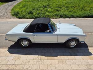 Image 2/62 of Mercedes-Benz 230 SL (1965)