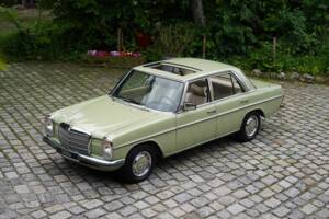 Bild 1/13 von Mercedes-Benz 230/4 (1976)