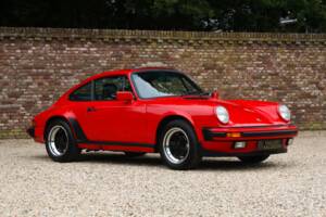 Image 35/50 of Porsche 911 Carrera 3.2 (1988)