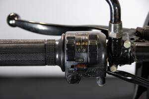 Bild 34/46 von Yamaha TDR 125 R (1992)