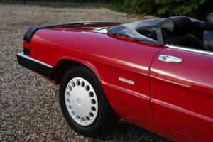 Image 28/50 de Alfa Romeo 2.0 Spider (1988)