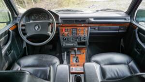 Bild 14/45 von Mercedes-Benz 300 GE (lang) (1991)