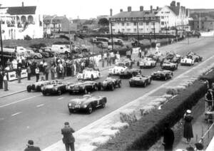 Image 15/50 of Jaguar XK 120 OTS (1950)