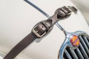 Image 14/58 of Jaguar XK 140 SE DHC (1955)