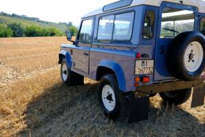 Bild 8/22 von Land Rover 90 (1988)