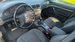 Image 2/42 of BMW 520i (1998)