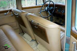 Image 18/46 of Bentley R-Type (1953)