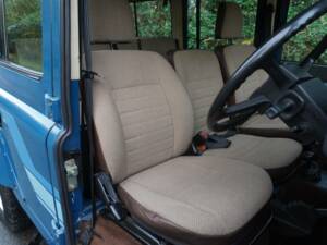 Bild 10/19 von Land Rover 110 (1986)