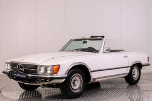 Image 1/28 of Mercedes-Benz 350 SL (1973)