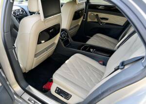 Immagine 42/50 di Bentley Flying Spur W12 (2015)