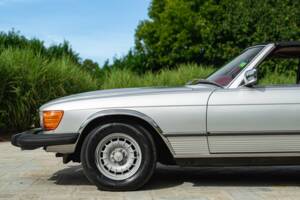 Image 22/50 de Mercedes-Benz 450 SL (1977)