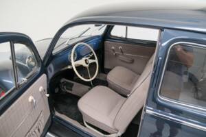 Image 19/24 of Volkswagen Beetle 1200 Standard &quot;Oval&quot; (1953)
