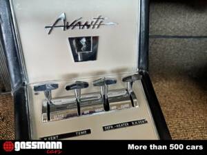 Immagine 13/15 di Studebaker Avanti (1964)