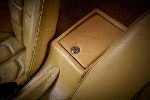 Image 66/100 of Ferrari 308 GTB Quattrovalvole (1983)