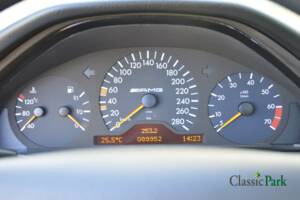 Image 33/50 de Mercedes-Benz E 50 AMG (1996)