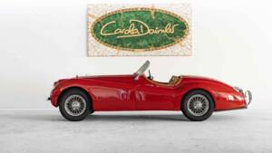 Image 2/30 of Jaguar XK 120 SE OTS (1953)