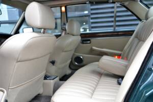 Image 28/29 de Jaguar XJ 12 (1992)