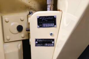 Image 31/39 of Porsche 356 B 1600 Super (1963)