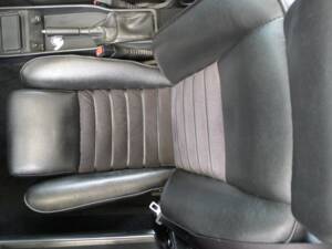 Bild 38/39 von Alfa Romeo 2.0 Spider (1992)