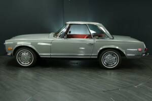 Bild 27/50 von Mercedes-Benz 250 SE (1968)